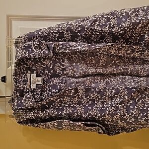 NWOT Womens shirt